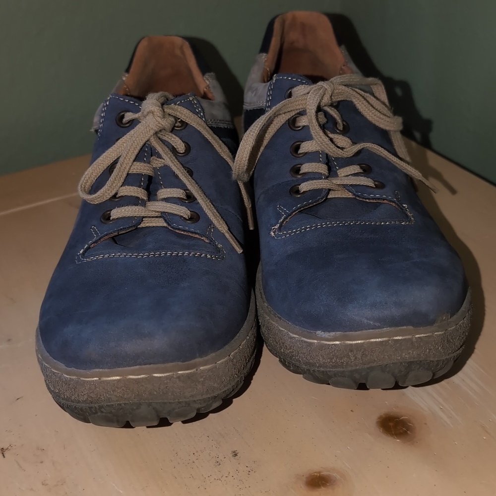 V Italia Blue and Gray Suede Sneakers - Picture 5 of 9